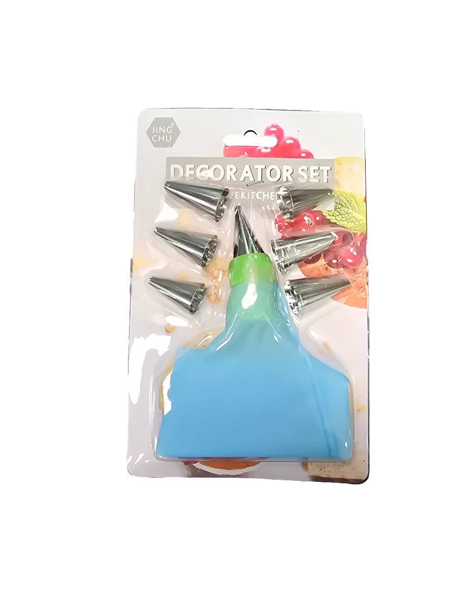 Cake Decorator Set